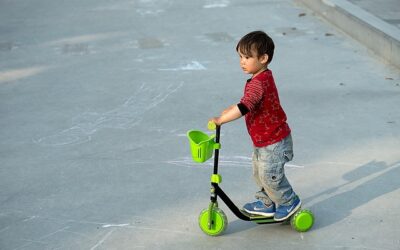 Jak vybrat dětskou koloběžku, navíc srovnání oblíbených modelů