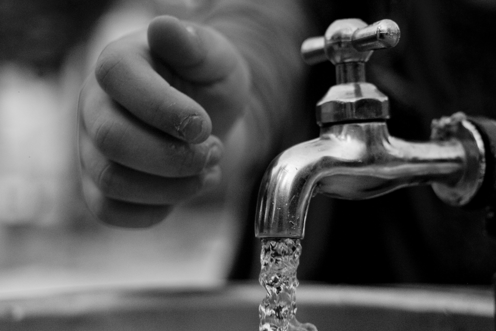Jak snížit spotřebu vody v bytech a ušetřit nemalé prostředky