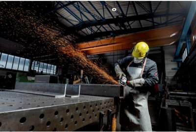 Metabo WEV 19-125 Q M-BRUSH 613108000 recenze