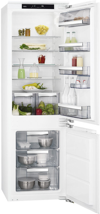 AEG SCE81831LC recenze