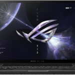 Asus GV302XV-NEBULA008W recenze