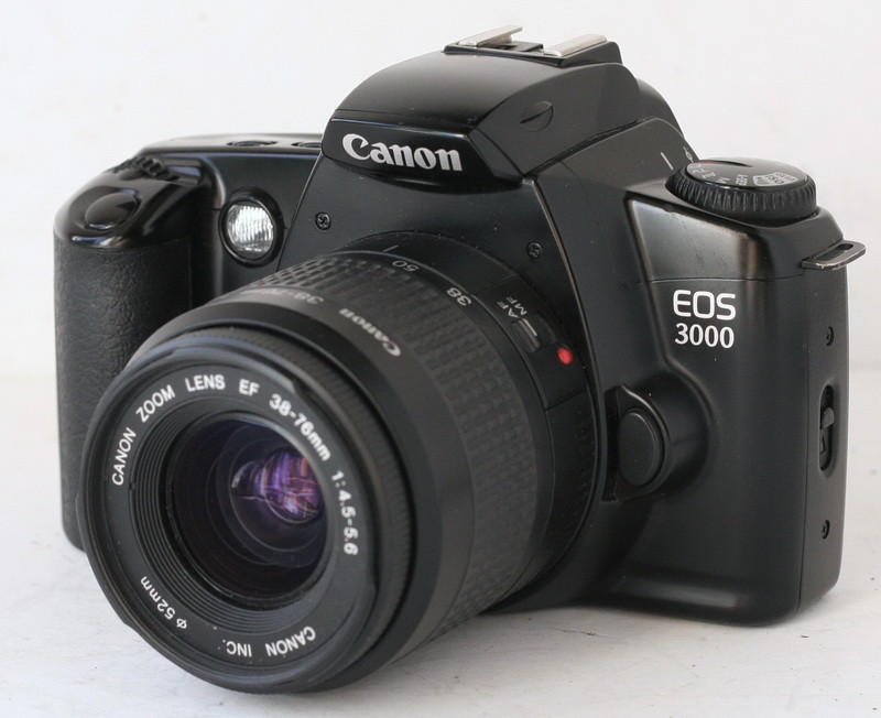 Canon EOS 3000 recenze