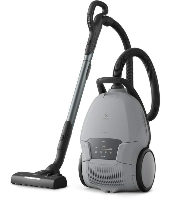 Electrolux 800 Animal EB81A3UG recenze