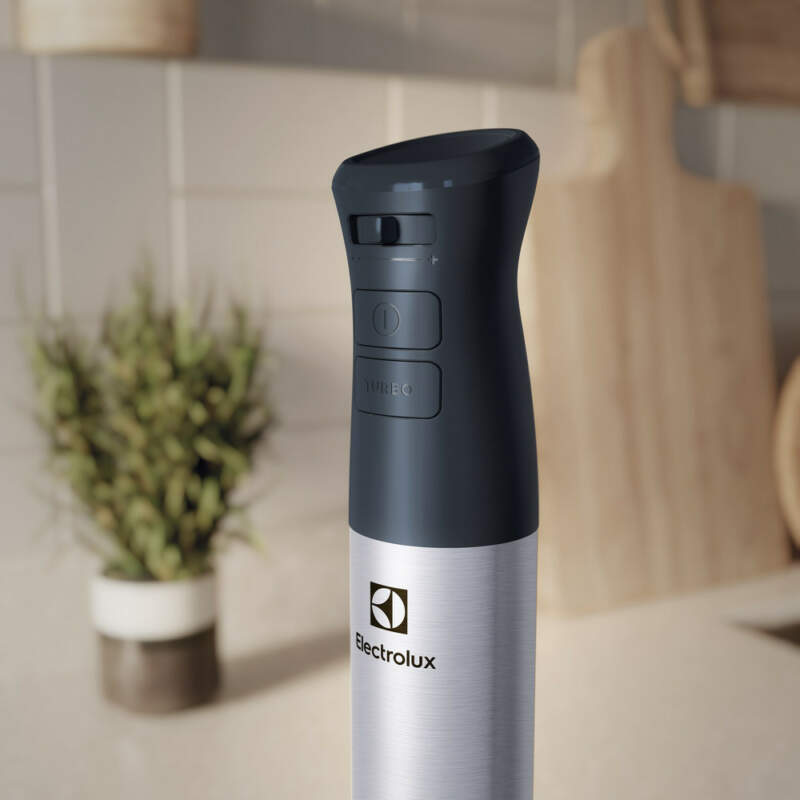Electrolux E5HB2-8SS recenze