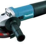 Makita 9558HNR recenze