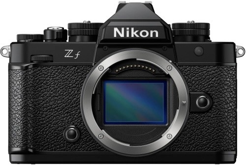 Nikon Z f recenze