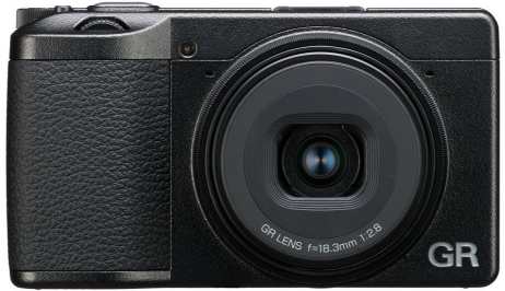 Ricoh GR III HDF recenze