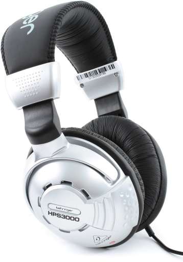Behringer HPS 3000 recenze