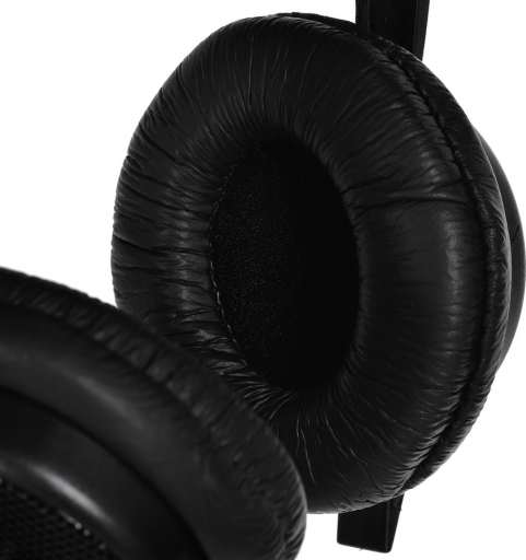 Behringer HPS5000 recenze
