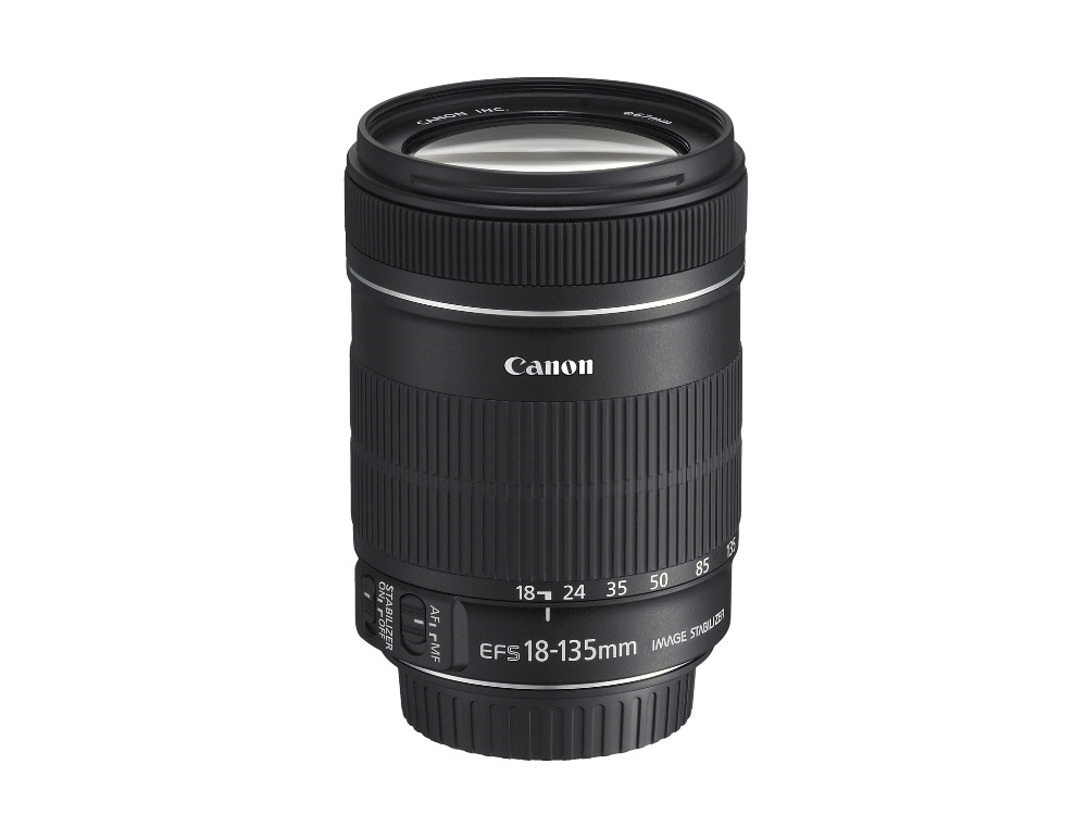Canon EF-S 18-135mm f/3.5-5.6 IS recenze