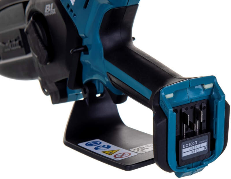 MAKITA UC100DZ01 recenze