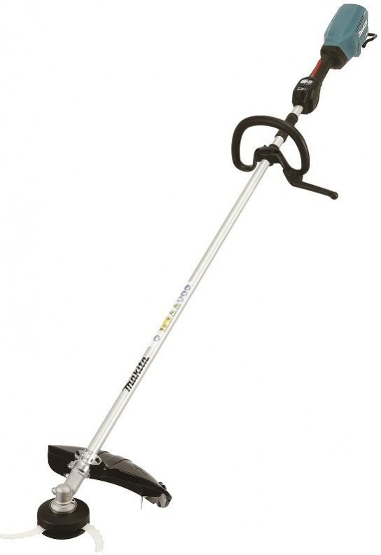 Makita UR017GZ recenze