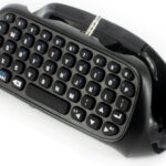 Numskull PlayStation 4 Bluetooth Wireless Mini Chatpad 5060576842041 recenze