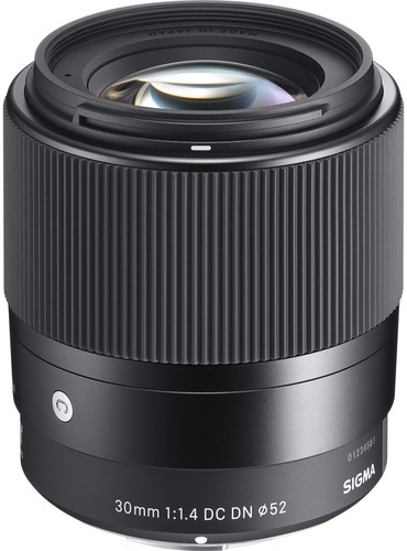 SIGMA 30mm f/1.4 DC DN Contemporary Sony E-mount recenze
