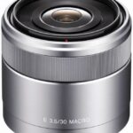 Sony 30mm f/3.5 Macro recenze