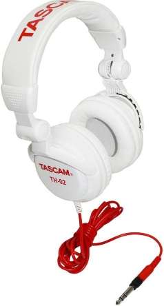 Tascam TH-02 recenze