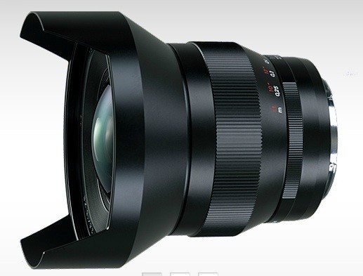 ZEISS Milvus 15mm f/2.8 Distagon T* ZF.2 Nikon recenze