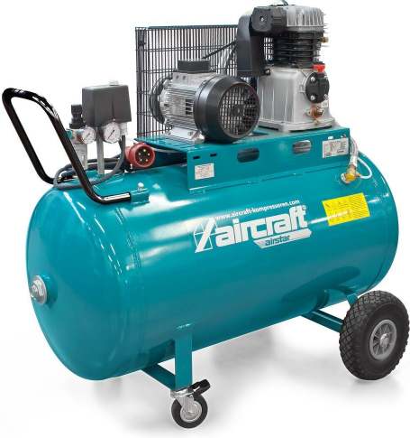 Aircraft Airstar 853/200 recenze