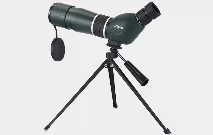 Luxun 15-45×60 recenze