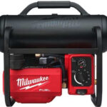 Milwaukee M18 FAC-0 Bez aku recenze