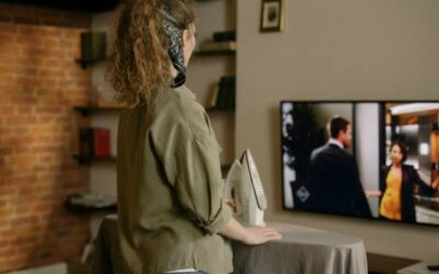 Jak vybrat žehličku: Průvodce výběrem pro perfektně hladké oblečení