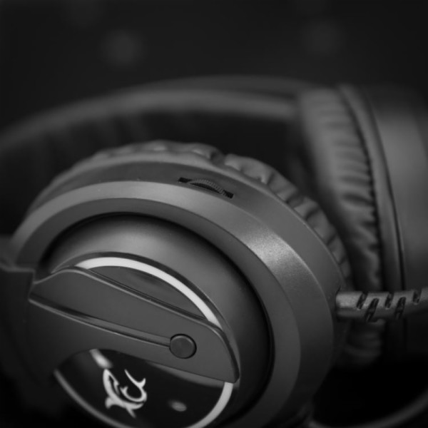 White Shark WOLF recenze