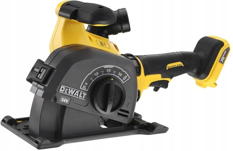 DeWALT DCG200NT recenze