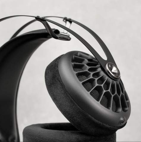 Meze 105 AER recenze