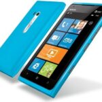 Nokia Lumia 800 16GB Cyan recenze