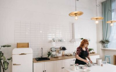 Špatně vyrovnaná lednička je hlučnější a spotřebovává víc energie