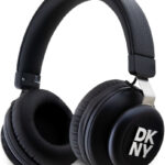 DKNY PU Leather Stack Logo recenze