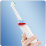 Oral-B Pro 700 CrossAction recenze