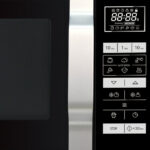 Sharp R-360BK recenze