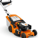 Stihl 453 V WB420113415 recenze