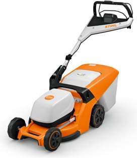 Stihl RMA 443 PV WA400111415 recenze