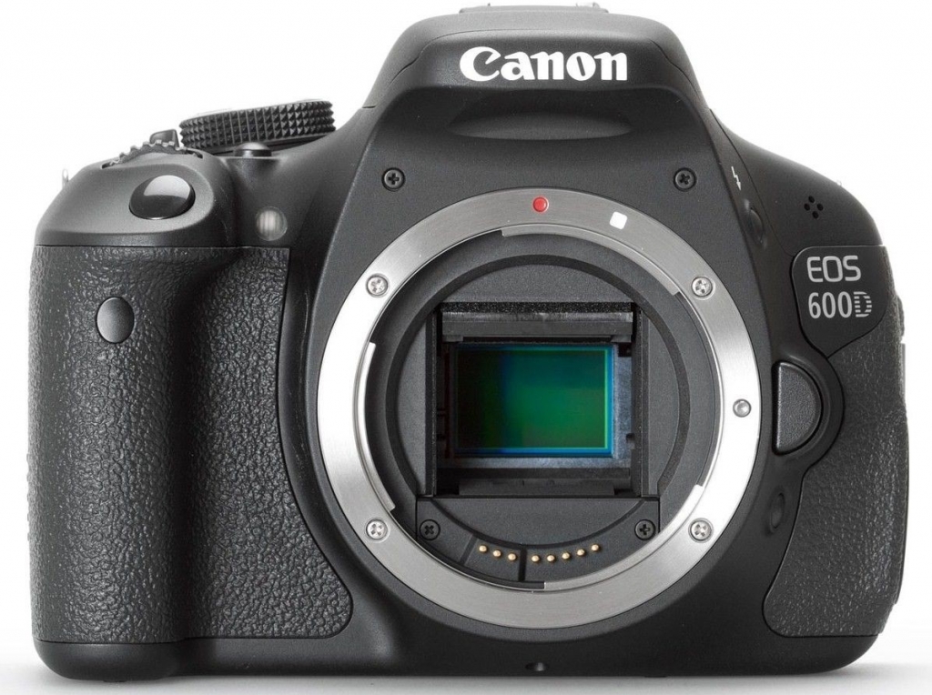 Canon EOS 600D recenze