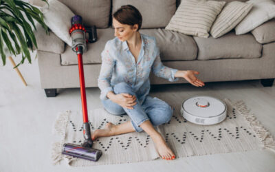 Robotické mopy a hybridy 2v1: úklidový pomocník pro podzimní měsíce